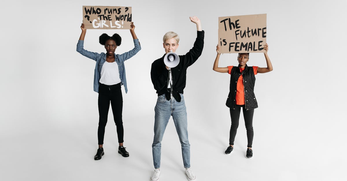 erfahren sie mehr über die rechte von frauen, ihre geschichte, herausforderungen und errungenschaften im kampf für gleichstellung und gerechtigkeit. entdecken sie ressourcen und informationen zur stärkung der frauenrechte weltweit.