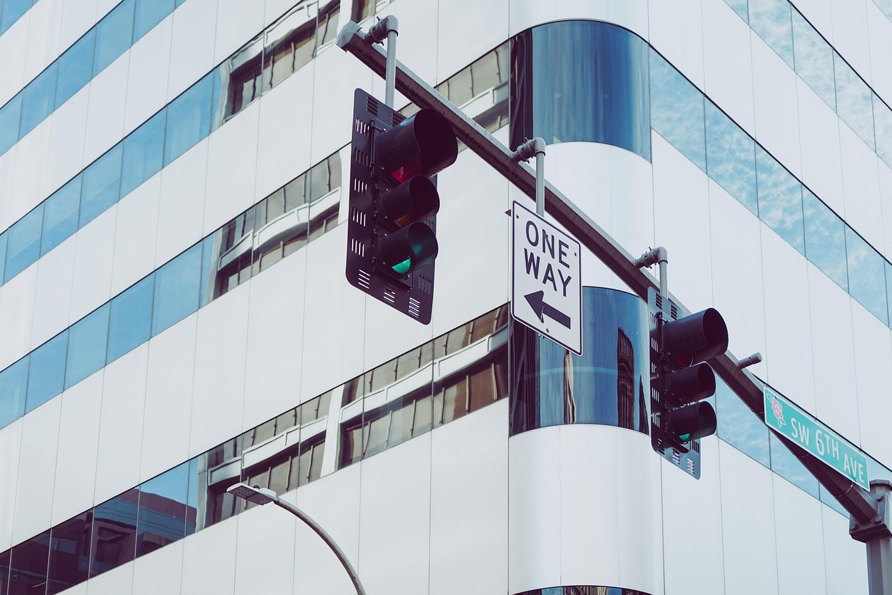 erleben sie die neuesten trends und strategien im verkehrsmanagement. optimieren sie ihre transportlösungen und steigern sie die effizienz ihres unternehmens durch innovative ansätze im traffic-management.