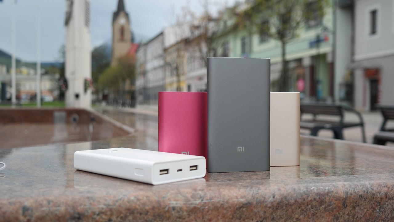 leistungsstarke powerbanks für unterwegs – zuverlässige energiequelle für ihre mobilen geräte jederzeit und überall.