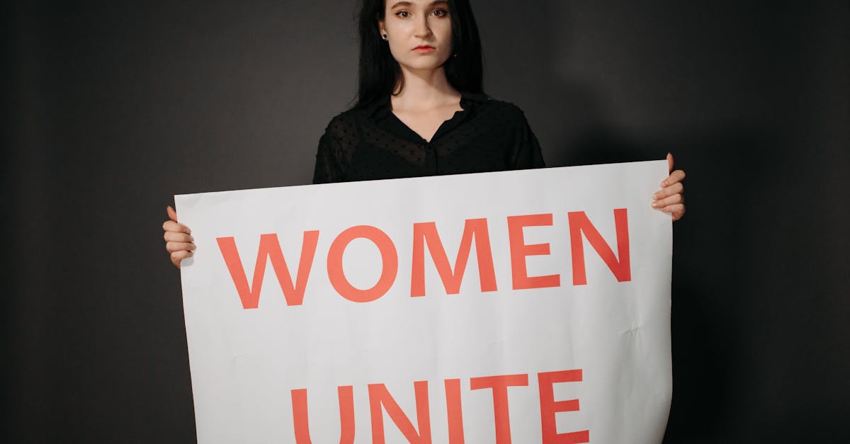 entdecken sie die wichtigsten themen und errungenschaften im bereich der frauenrechte. informieren sie sich über historische entwicklungen, aktuelle herausforderungen und die fortwährenden kämpfe für gleichheit und gerechtigkeit für frauen weltweit.