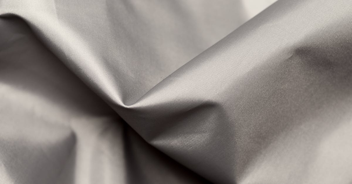 entdecken sie die neuesten trends im mode-design! von innovativen stoffen bis hin zu einzigartigen schnittmustern - lassen sie sich von kreativen ideen und inspirierenden designs begeistern.