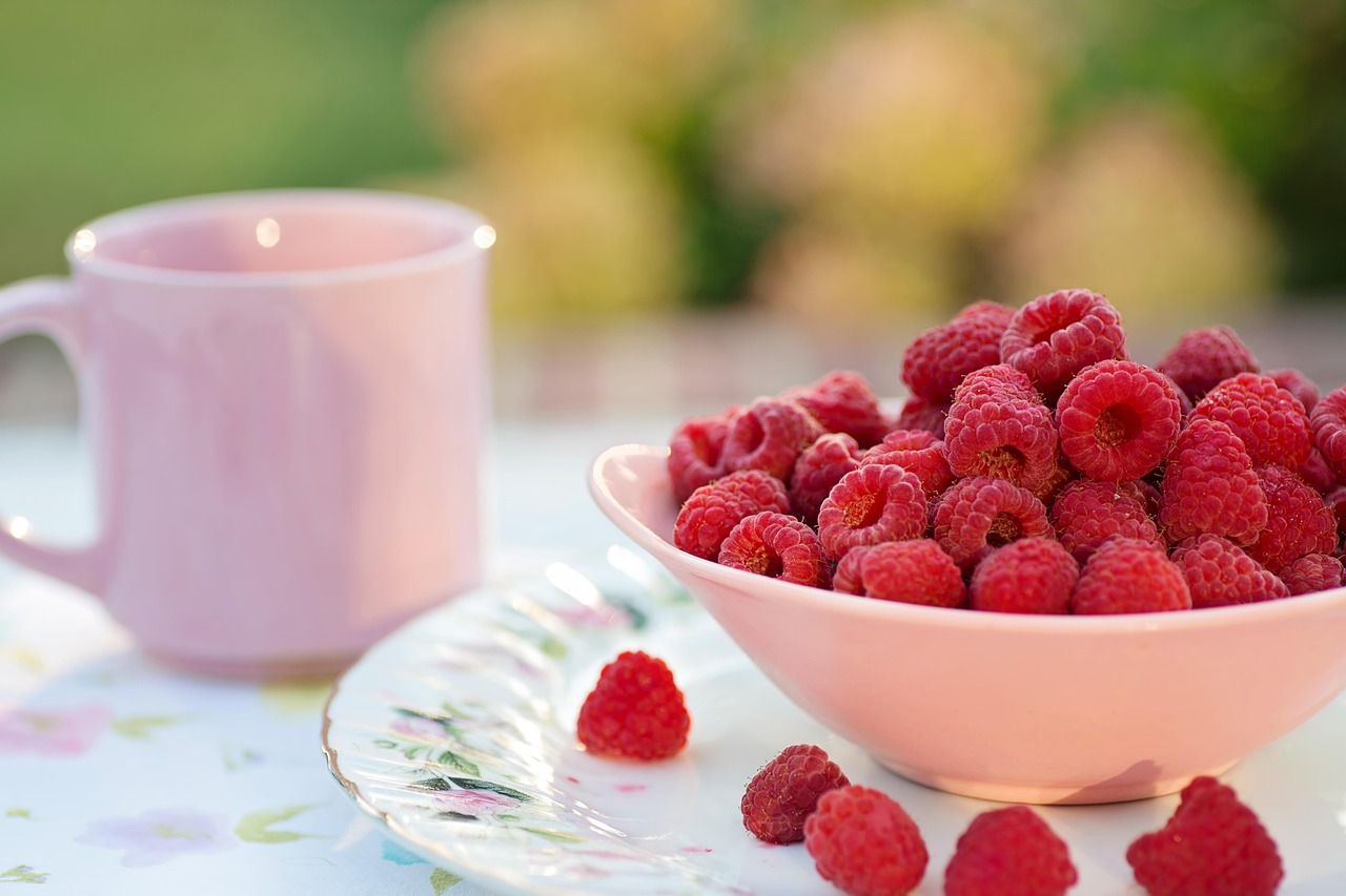 Frühstücksbowls kreativ gestalten: Neue Ideen für einen bunten Start in den Tag