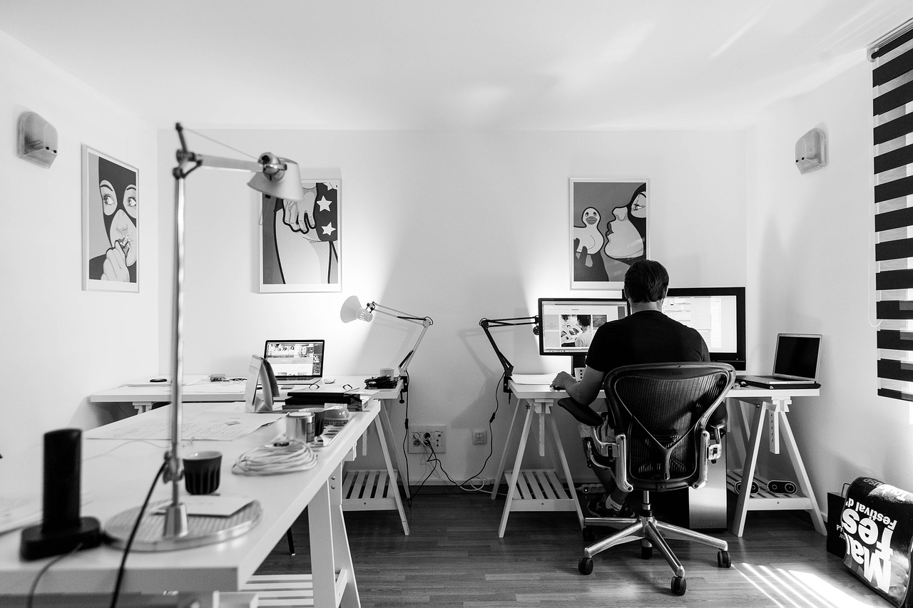 Wie man den perfekten Arbeitsplatz für Home Office einrichtet